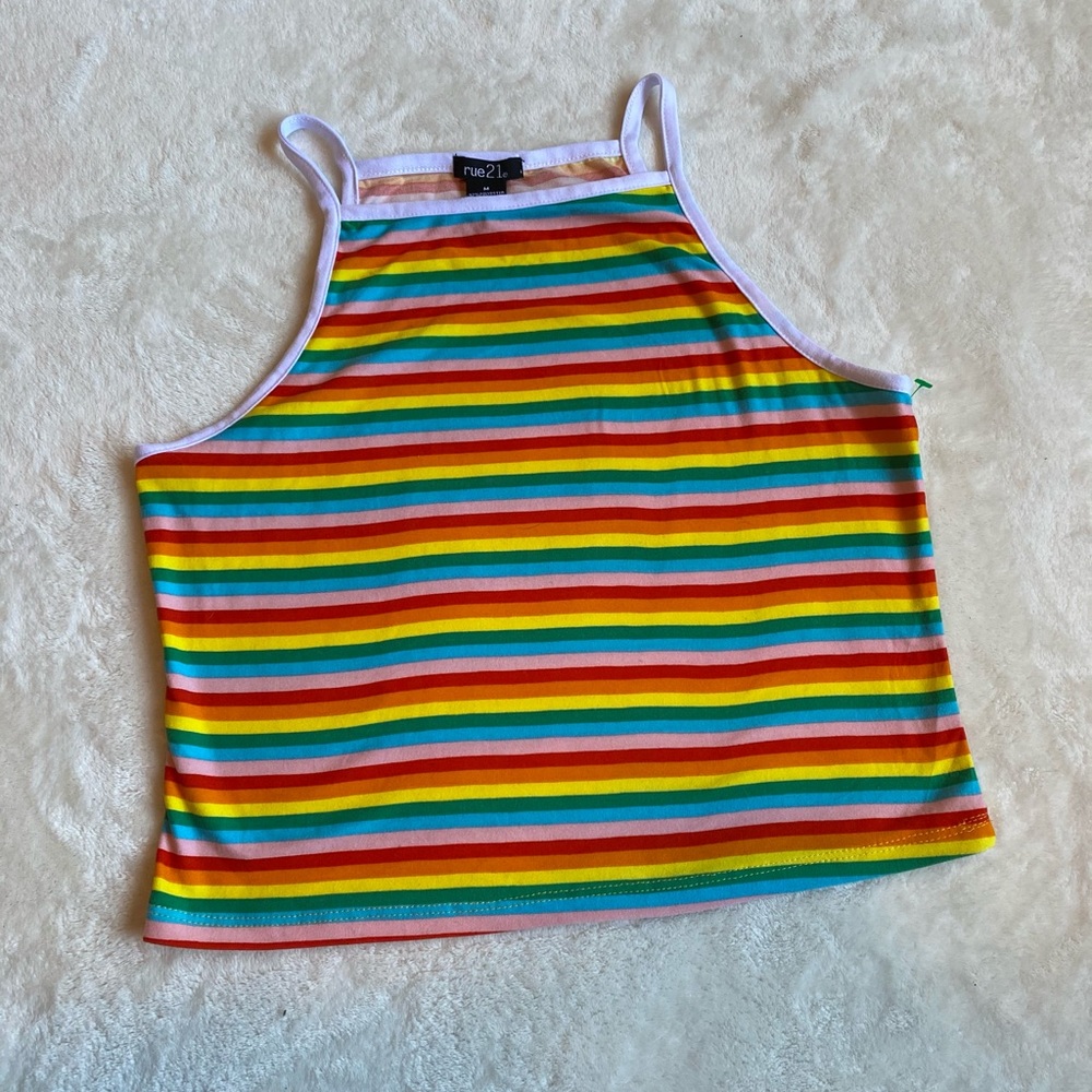 Rainbow Crop Top 🌈 - Picture 3 of 5